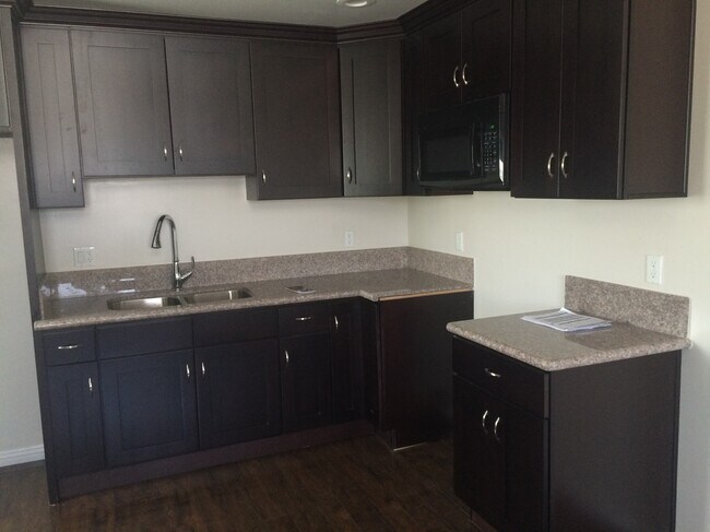 Foto del edificio - 628 W 84th St