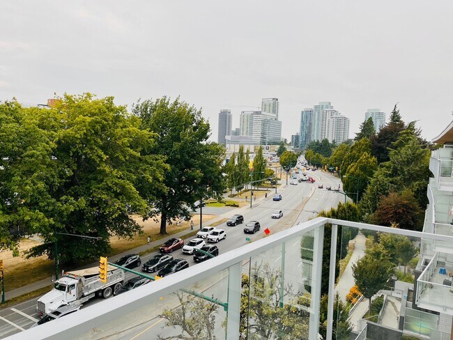 Photo du bâtiment - Chelsea Buchannon