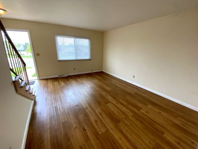 Living Room - 1150 University Dr