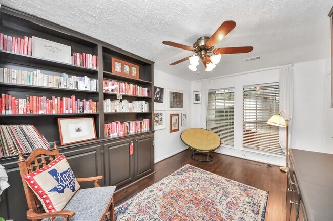 Building Photo - 1502 Southern Pines Ct