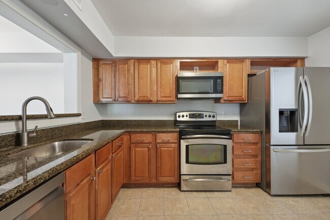 Building Photo - Beautiful 2-bedroom condo!