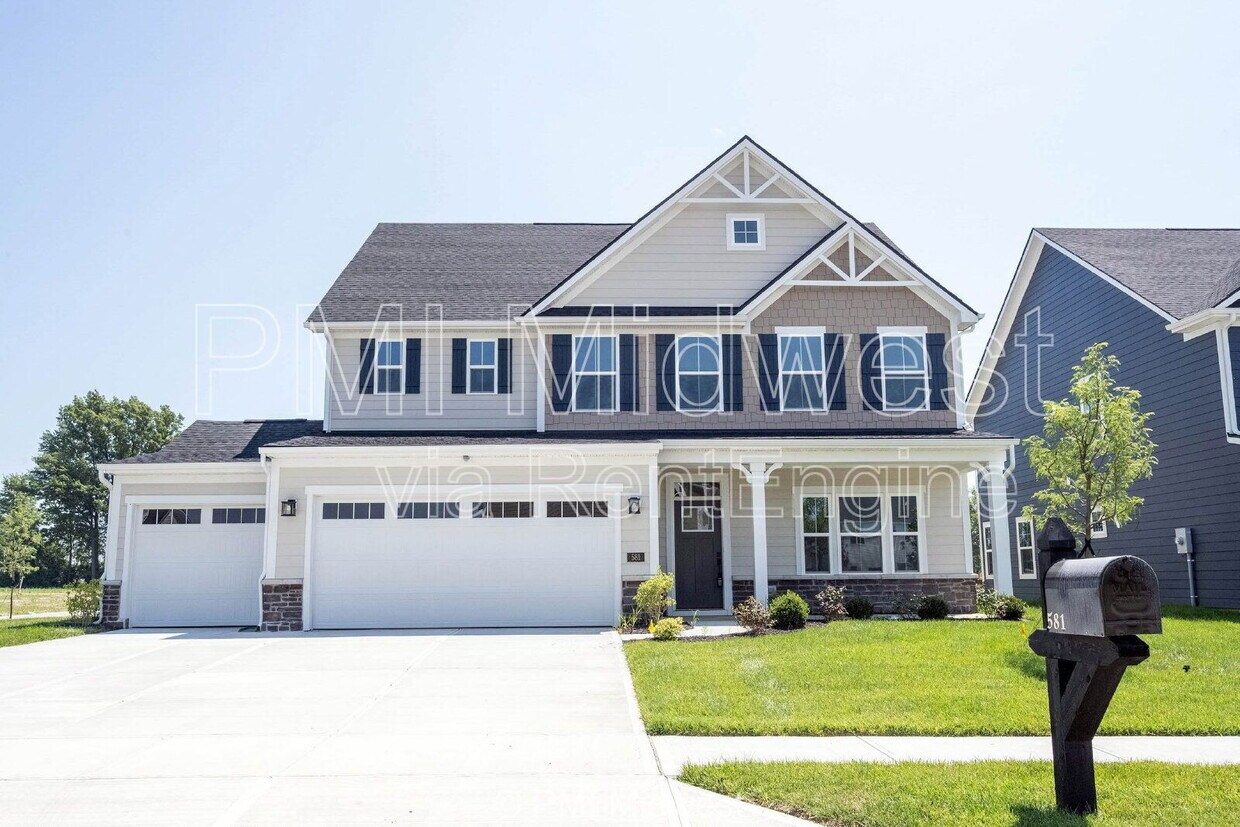 Foto principal - 581 Roosevelt St
