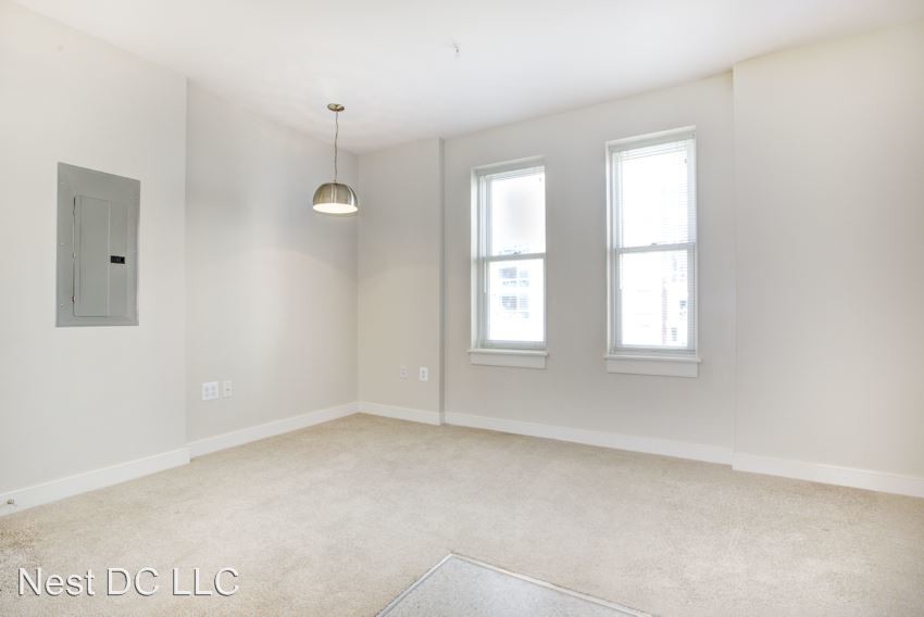 Primary Photo - 2142 F St NW