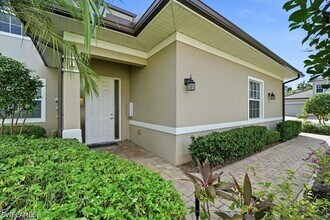 Building Photo - 7842 Hawthorne Dr