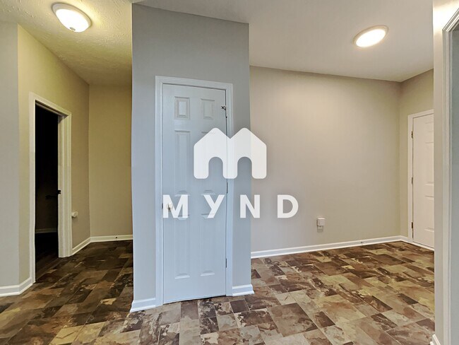 Building Photo - 888 Grandiflora Dr