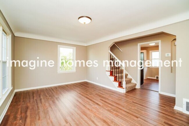 Building Photo - Fully Renovated 3 Bedroom Single Family Ho...