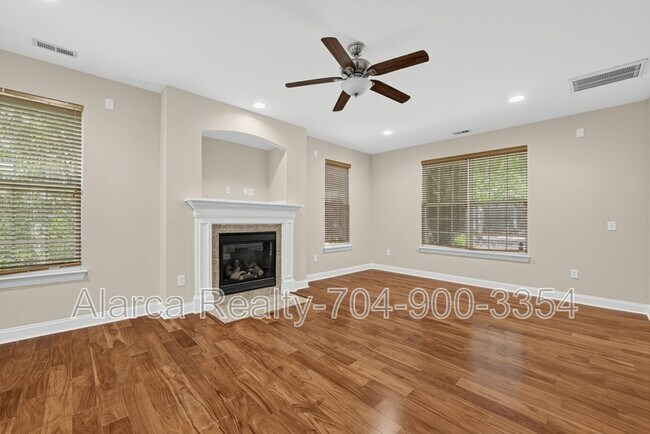 Foto del edificio - 12928 Windy Lea Ln
