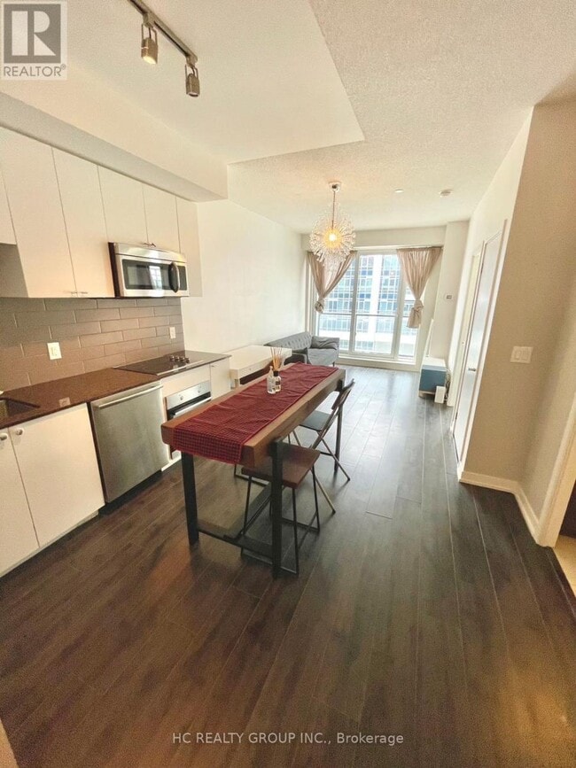 Building Photo - 18-618 Rean Dr