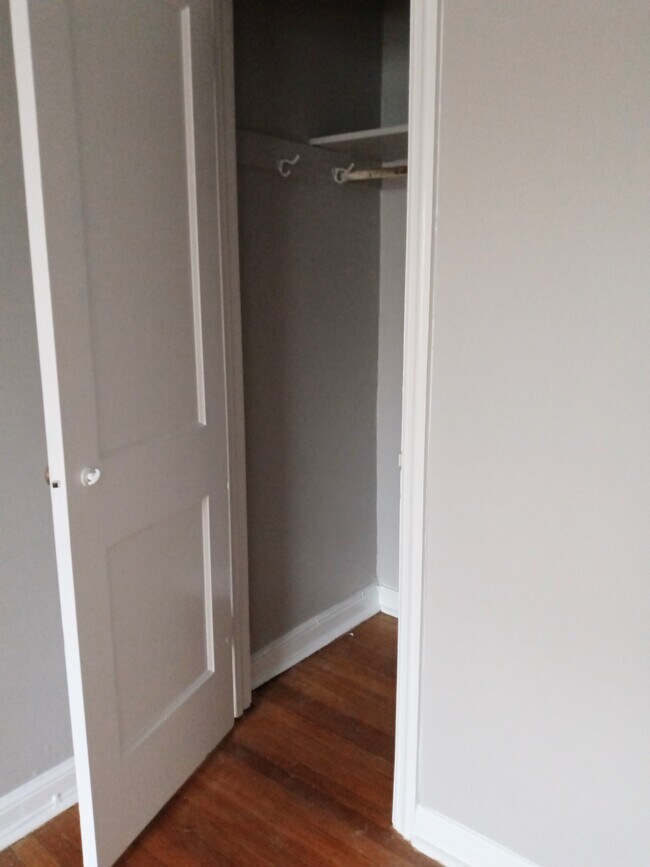 2321-haverford-rd-unit-2-d-ardmore-pa-19003-apartments-in-ardmore