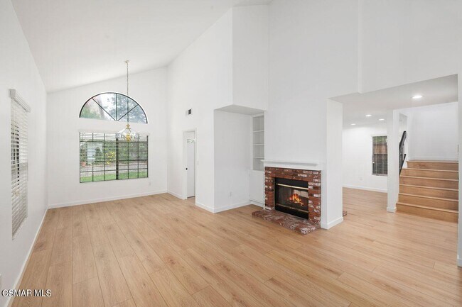 Foto del edificio - 4139 Lost Springs Dr