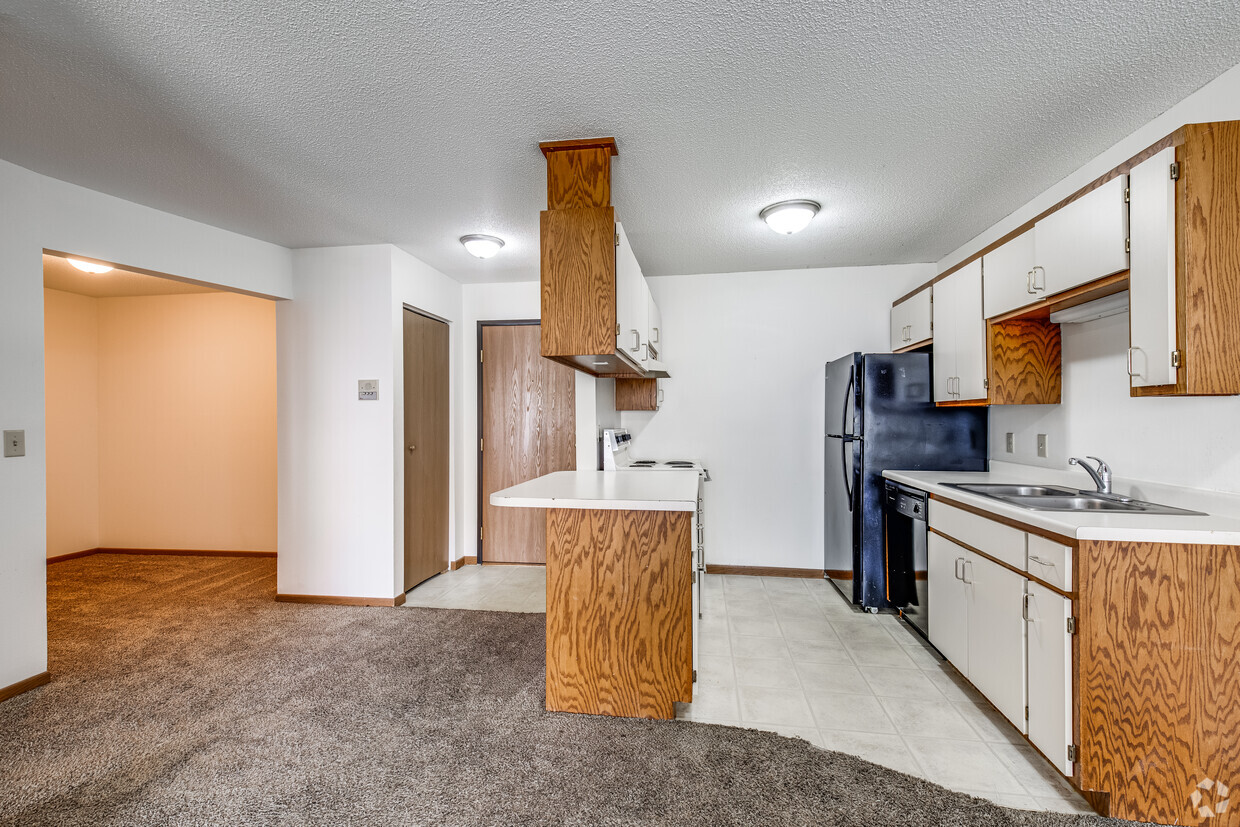 Primary Photo - Covington Place Apartments