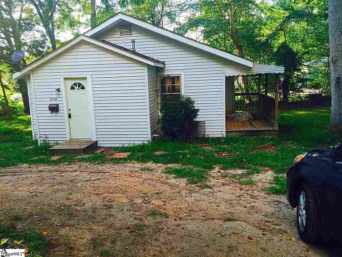218 Dukeland Dr, Greenville, SC 29617 House Rental in Greenville, SC