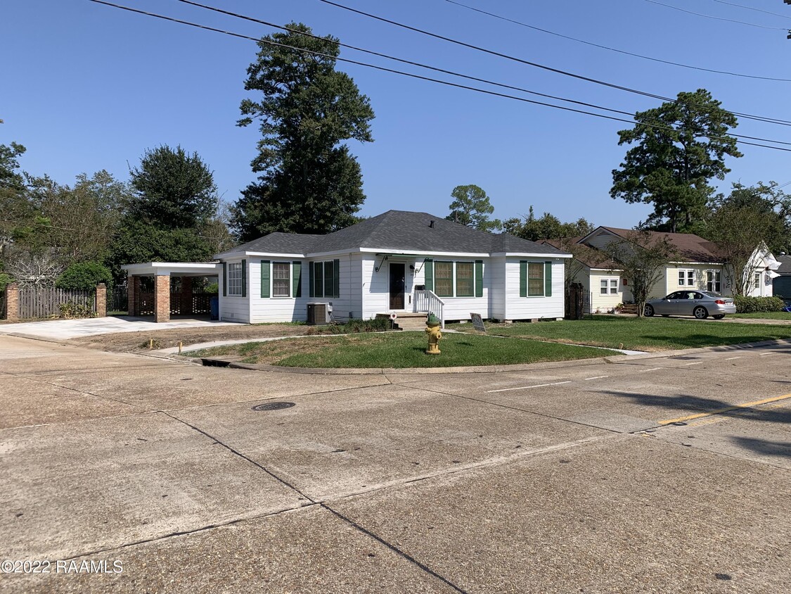 132 St Julien Ave, Lafayette, LA 70506 House for Rent in Lafayette