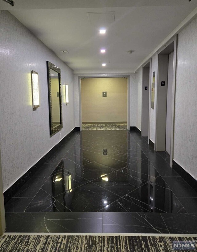 Foto del edificio - 1203 River Rd