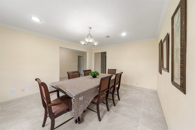 Building Photo - 14702 Westway Ln