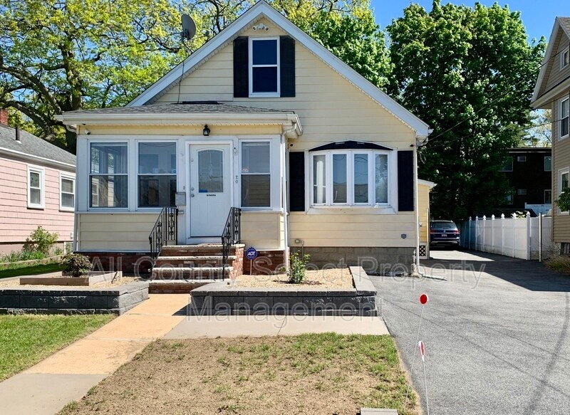 20 Eustis St, Saugus, MA 01906 House Rental in Saugus, MA