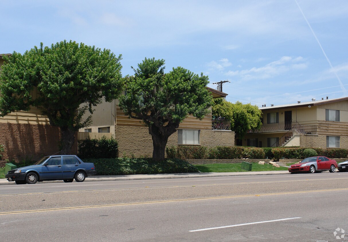 Building Photo - 4530-4532 Clairemont Dr