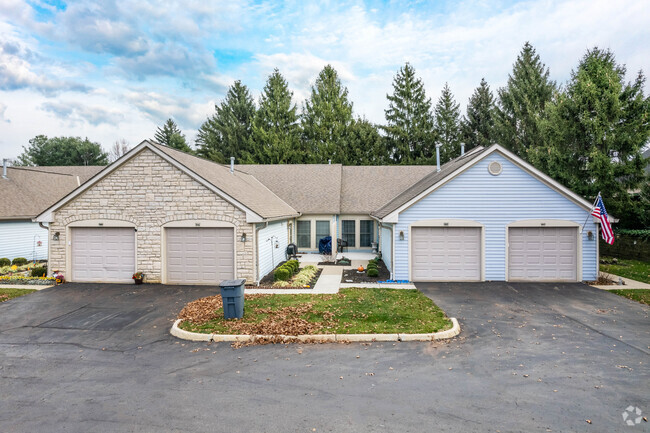 Building Photo - Gahanna Oaks Condominium