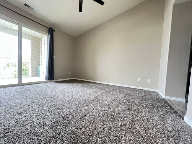 Foto del edificio - 3738 S Carlisle Park Pl