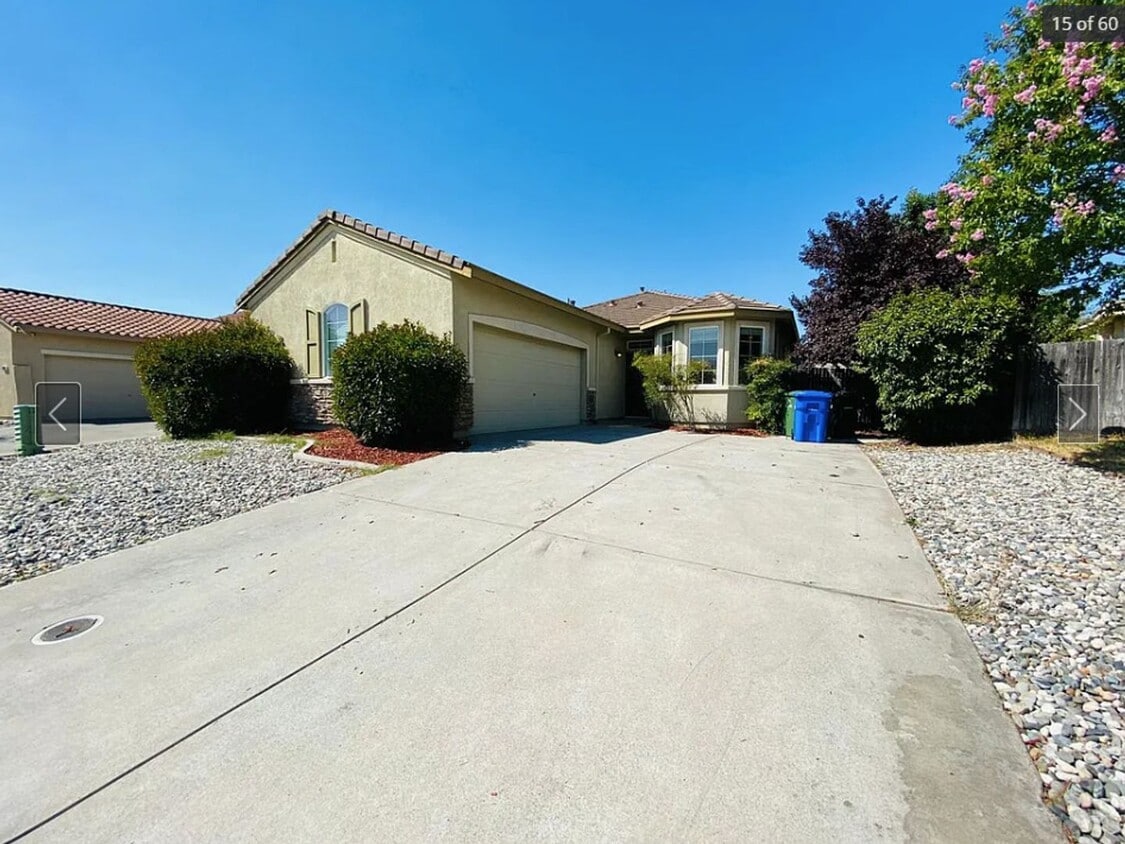 Primary Photo - Resident Benefit Package Property