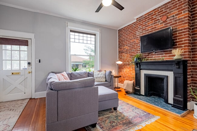 Building Photo - 267 Cherokee St