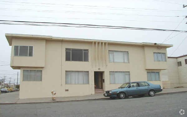 Building Photo - 4150 Lawton St