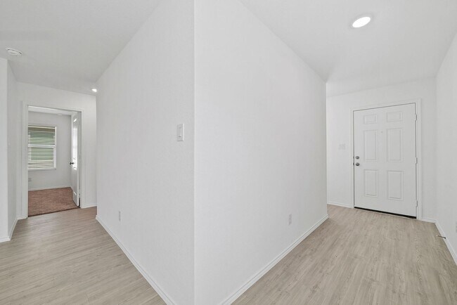 Foto del edificio - 3616 Axis Hl St