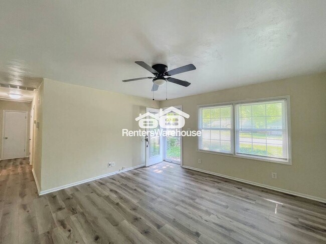 Foto del edificio - 3717 Cardinal Ln