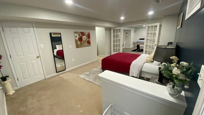 Foto del edificio - 12985 Kyle Moor Pl