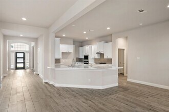 Building Photo - 1524 N Blue Bonnet Ln