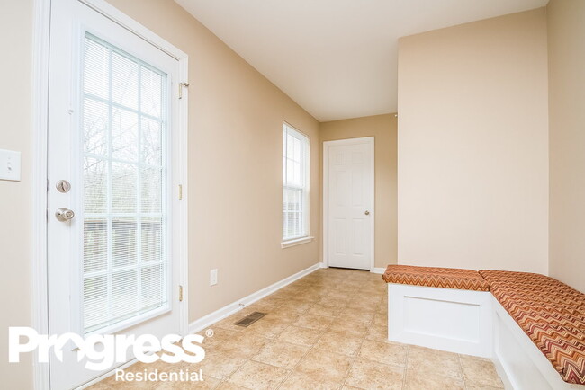 Building Photo - 1549 Bridgecrest Dr