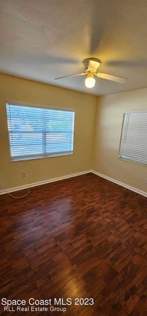Building Photo - 2 br, 1 bath House - 1029 Tropic Street