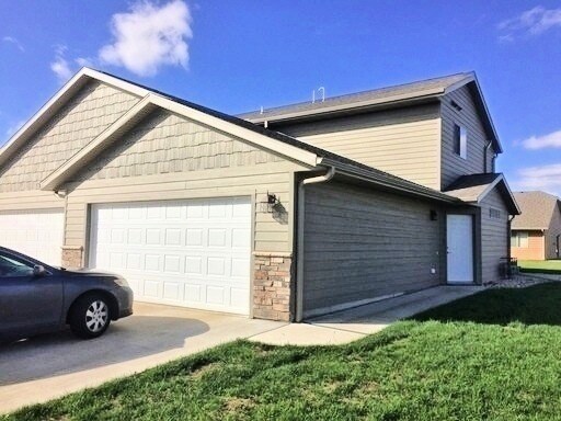 Building Photo - 281 Vernon Dr
