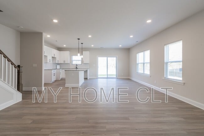 Foto del edificio - 3642 Trull St