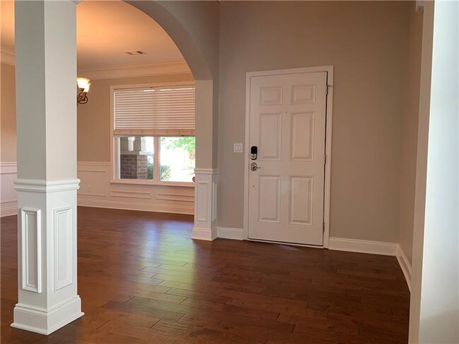Foto del edificio - 6025 Beaver Ridge Dr