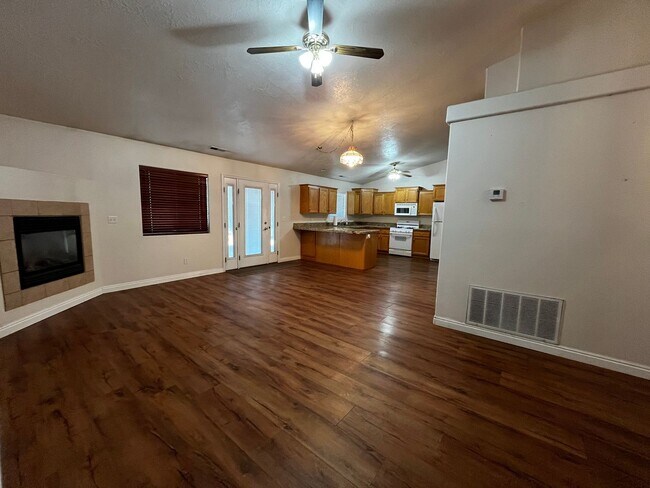 Foto del edificio - Cozy Private Pet Friendly Home!!