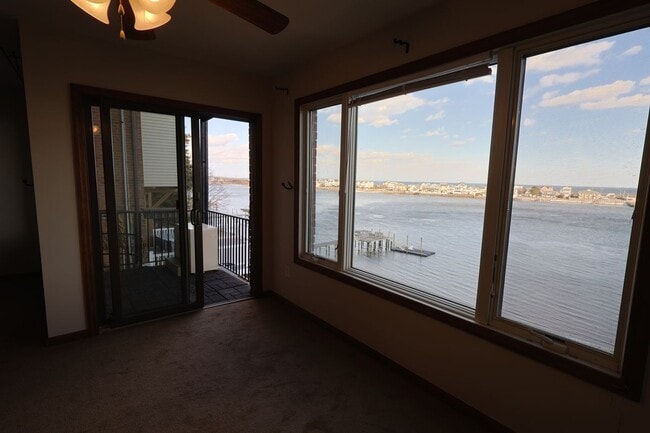 Building Photo - 200 Portland Rd