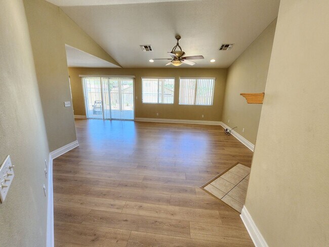 Foto del edificio - 57062 Millstone Dr