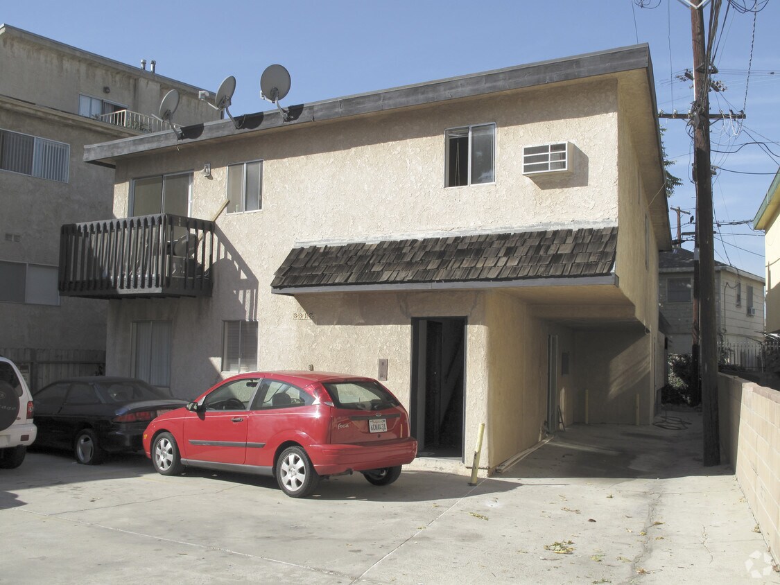 Building Photo - 3317-3319 Bagley Ave