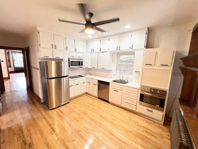 Building Photo - 5053 W Berenice Ave