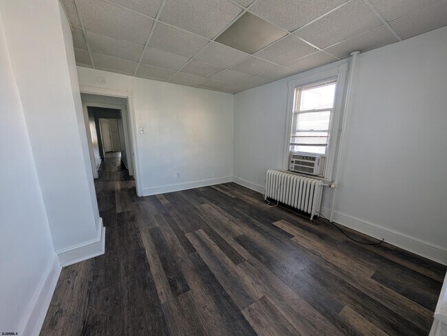 Foto del edificio - 6405 Ventnor Ave