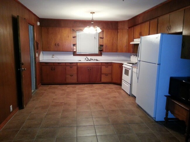 Foto del edificio - 83 Old Springfield Rd