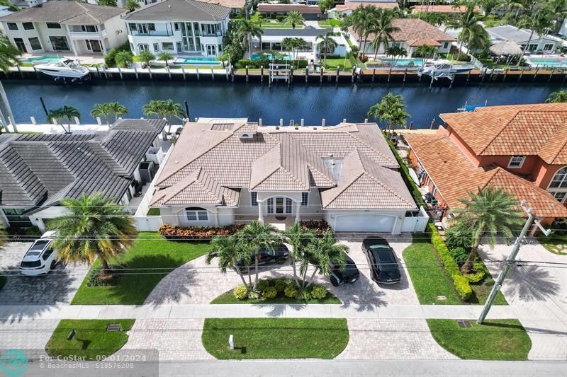 Foto principal - 2600 NE 48th Ct