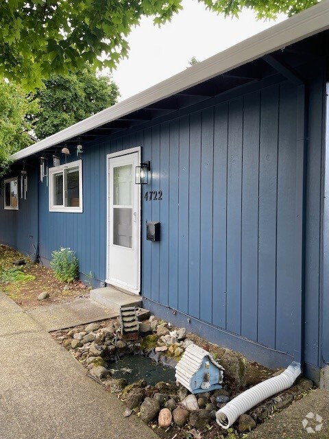 Building Photo - 4722 SE 83rd Ave