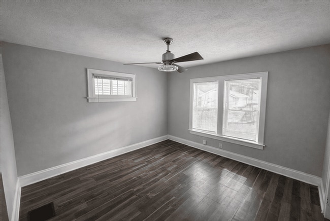 Building Photo - 1437 Manchester Ave