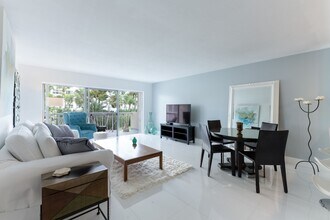 Building Photo - 2600 N Flagler Dr