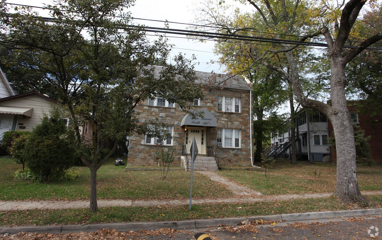 Building Photo - 3722 Parkwood St
