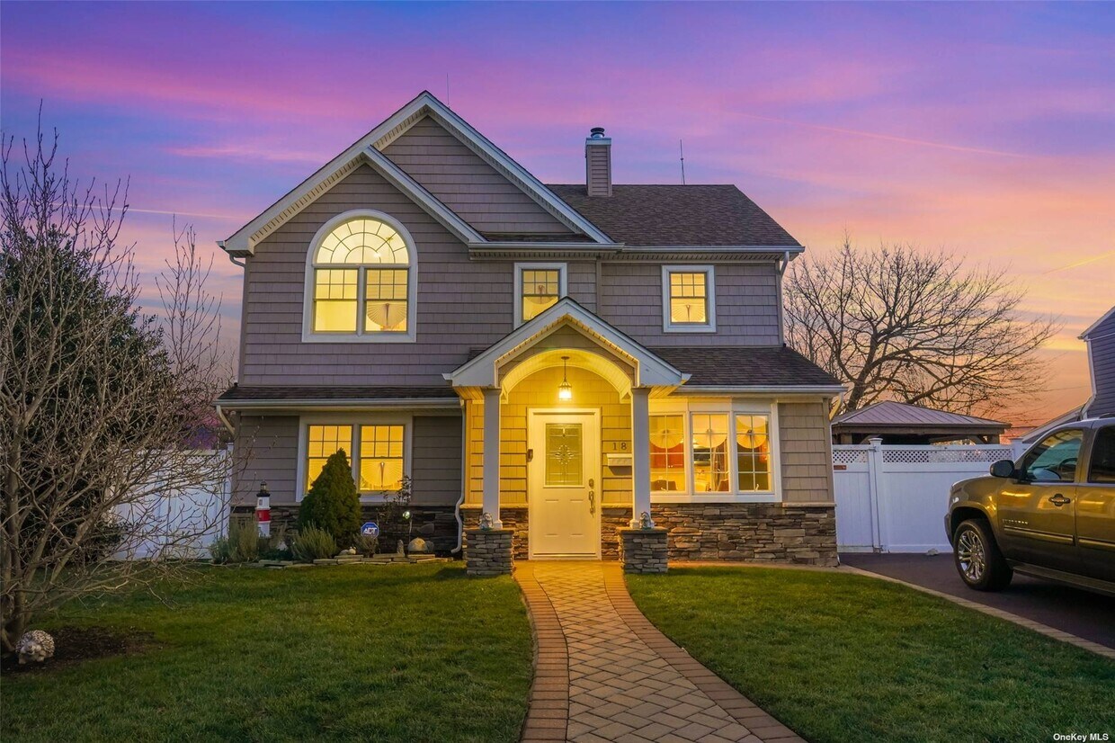 Foto principal - 18 Plow Ln