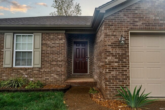 Building Photo - 4545 Rathbone Dr