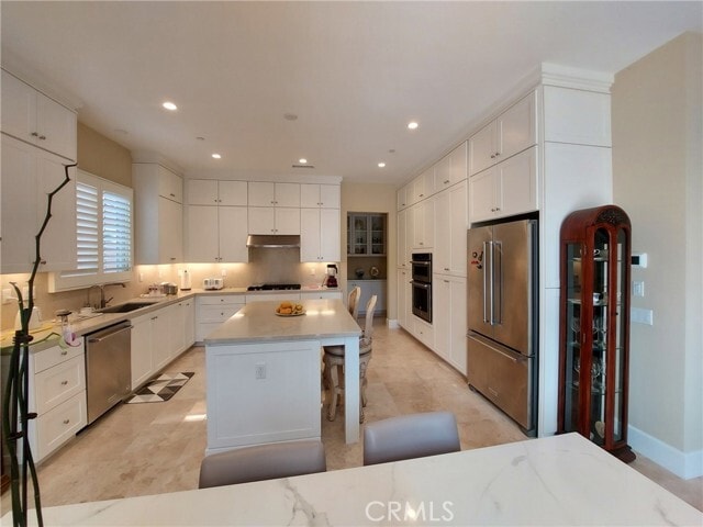 Building Photo - 134 Donati